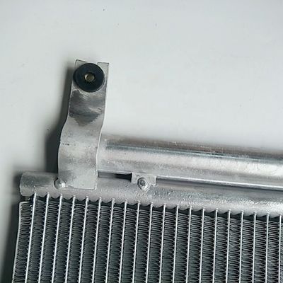 N° OE 8105100U8510 Condensateurs de pièces automobiles pour JAC Refine S3 et Heyue A30