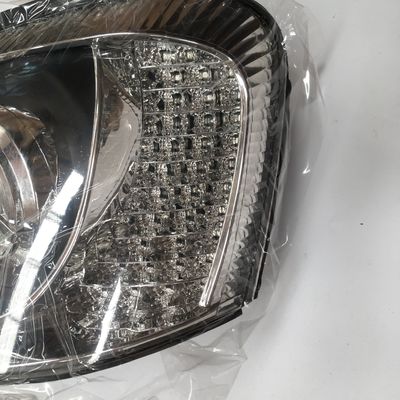 92101-V1030/92102-V1030 Pièces automobiles Éclairage avant gauche/droite