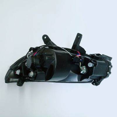 N° OE 4121100/200U8010/8050 Pièces automobiles blanches chaudes pour les phares JAC J3 à prix abordable