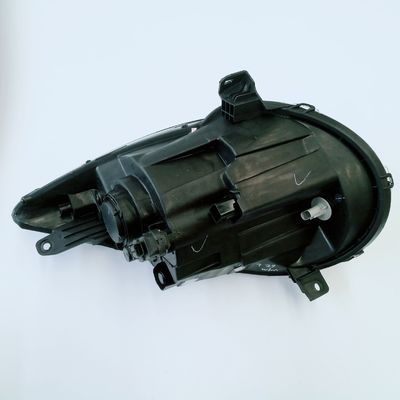N° OE 4121100/200U8010/8050 Pièces automobiles blanches chaudes pour les phares JAC J3 à prix abordable