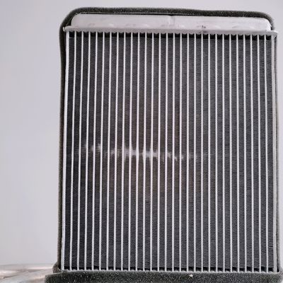 SAIC MAXUS Réservoir d'eau de chauffage avant V80 Pièces automobiles OEM C00056177 Blanc pour camionnette V80
