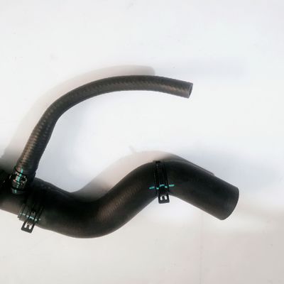 50*30*20 pièces détachées automobiles OE numéro 25410-V7121 pour JAC Refine M5 Tank Water Upper Pipe 2016 Année