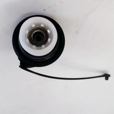 Montage du capot du réservoir de carburant en plastique OE 1101400U3420 pour le SUV REFINE S4 de première génération 18.11- 2018-