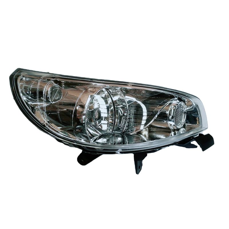 N° OE 4121100/200U8010/8050 Pièces automobiles blanches chaudes pour les phares JAC J3 à prix abordable